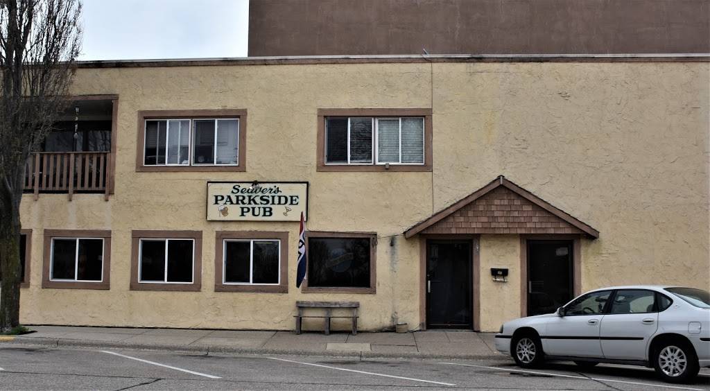 Seavers Parkside Pub | restaurant | 103 N 2nd St, Delavan, WI 53115, USA | 2627257557 OR +1 262-725-7557