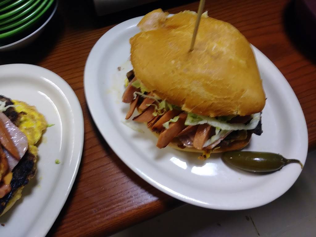 Los Magueyitos | restaurant | 941 w pioner pkwy, Arlington, TX 76013, USA | 8174413309 OR +1 817-441-3309