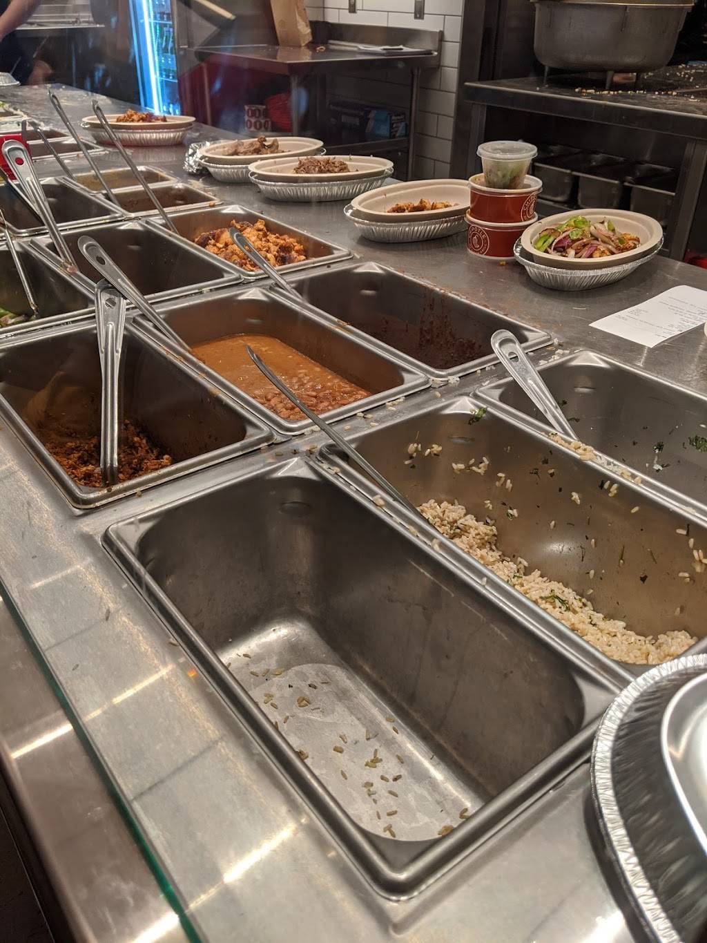 Chipotle Mexican Grill | restaurant | 125 US-80 E, STE 200, Mesquite, TX 75150, USA | 2144538260 OR +1 214-453-8260