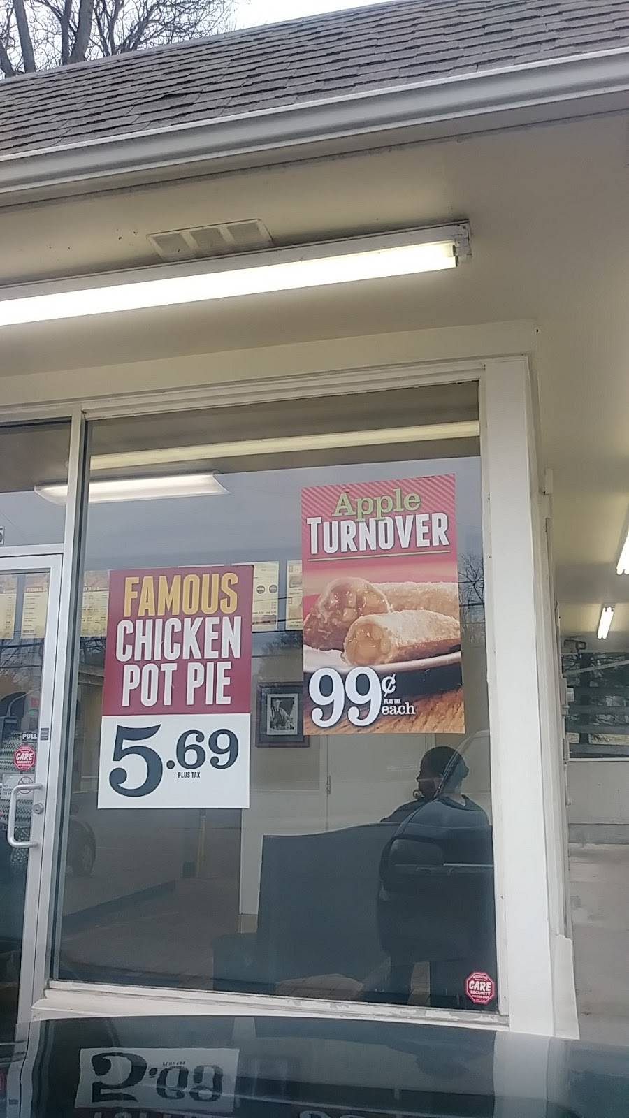 Lees Famous Recipe Chicken | restaurant | 2925 Brownsboro Rd, Louisville, KY 40206, USA | 5028964694 OR +1 502-896-4694