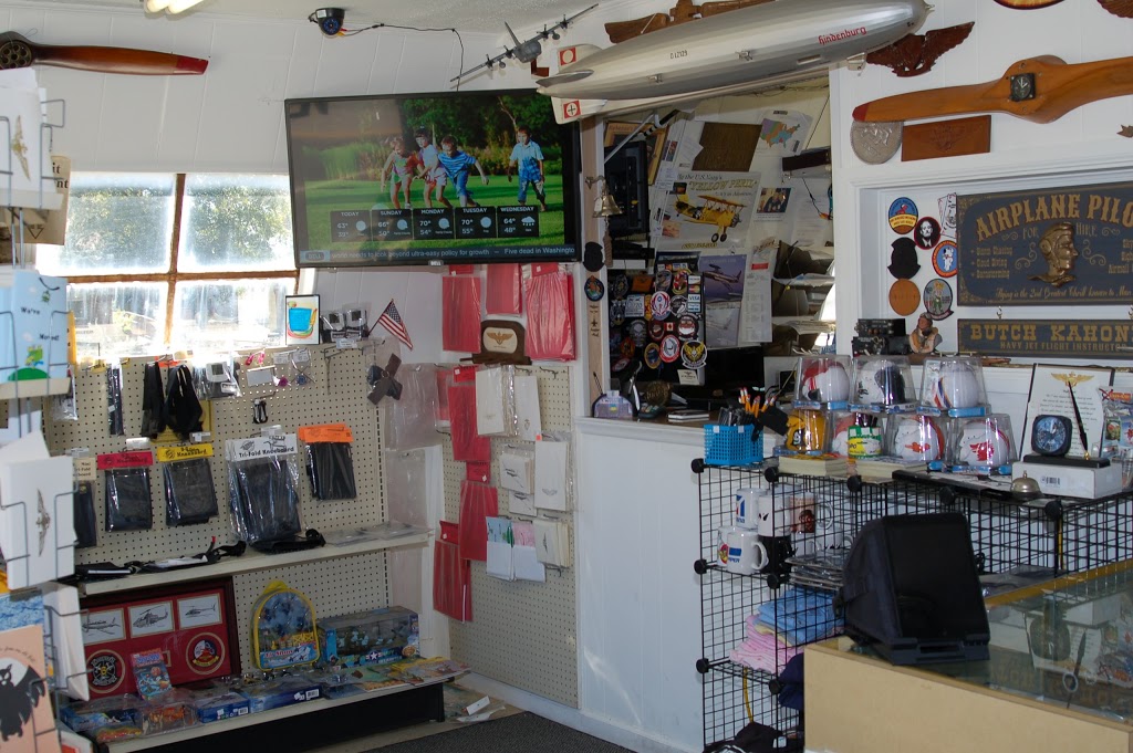 Wings | restaurant | 409 S Navy Blvd, Pensacola, FL 32507, USA | 8006429464 OR +1 800-642-9464