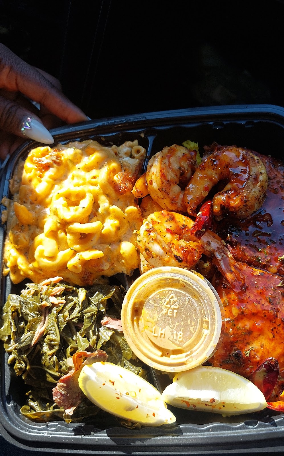 The Luxe Box | restaurant | 2101 14th Ave, Oakland, CA 94606, USA | 5106726023 OR +1 510-672-6023