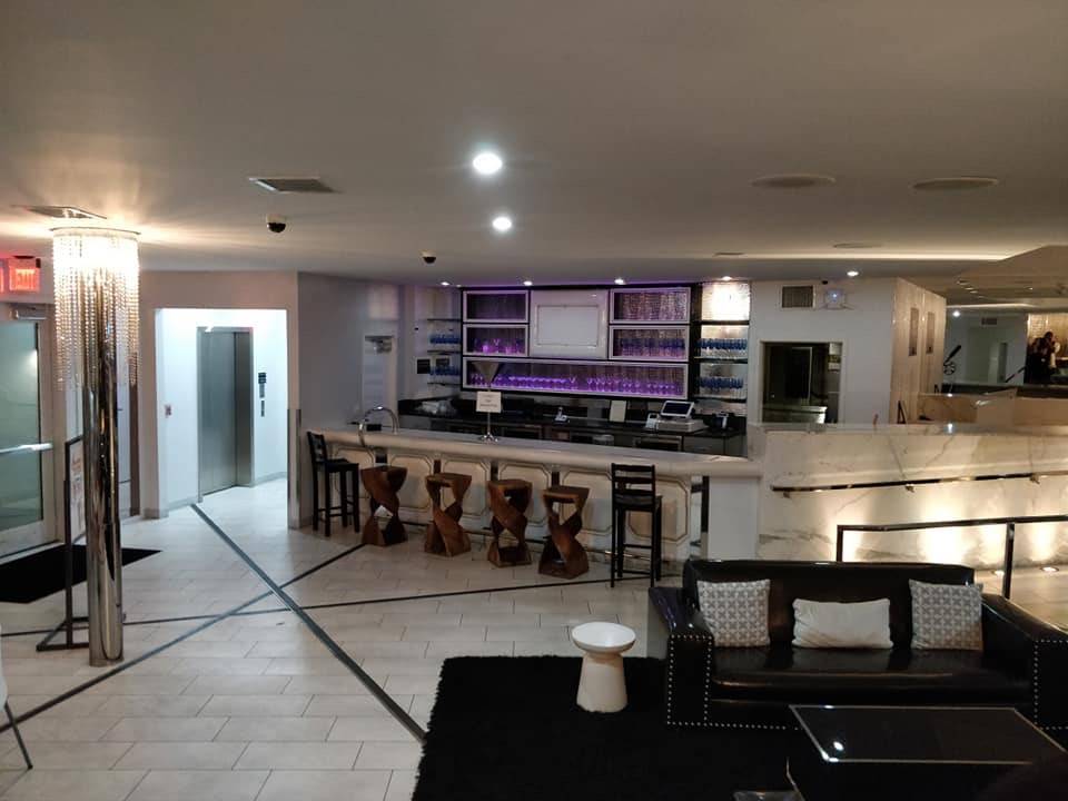 Jacobs Catch Bar & Grill | restaurant | 455 E Harmon Ave, Las Vegas, NV 89169, USA | 7023311952 OR +1 702-331-1952