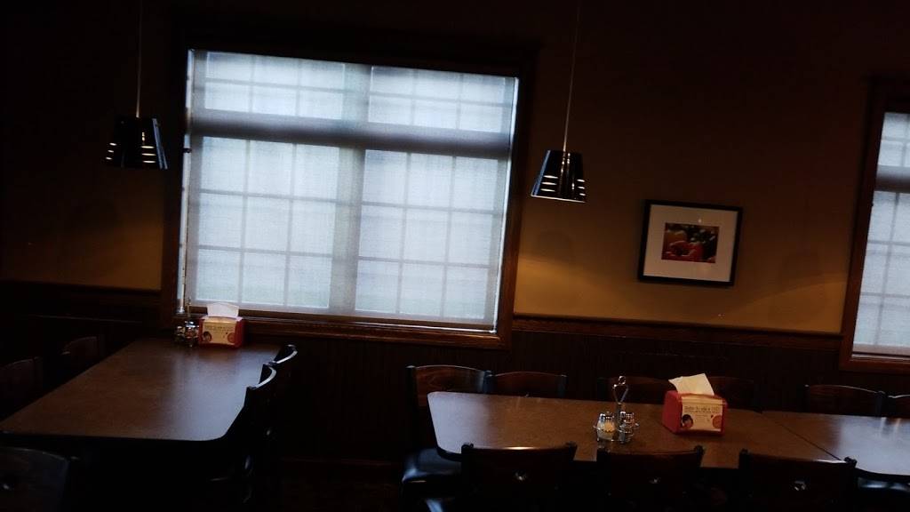 Godfathers Pizza | meal delivery | 556 Sargent St, Beatrice, NE 68310, USA | 4028064406 OR +1 402-806-4406