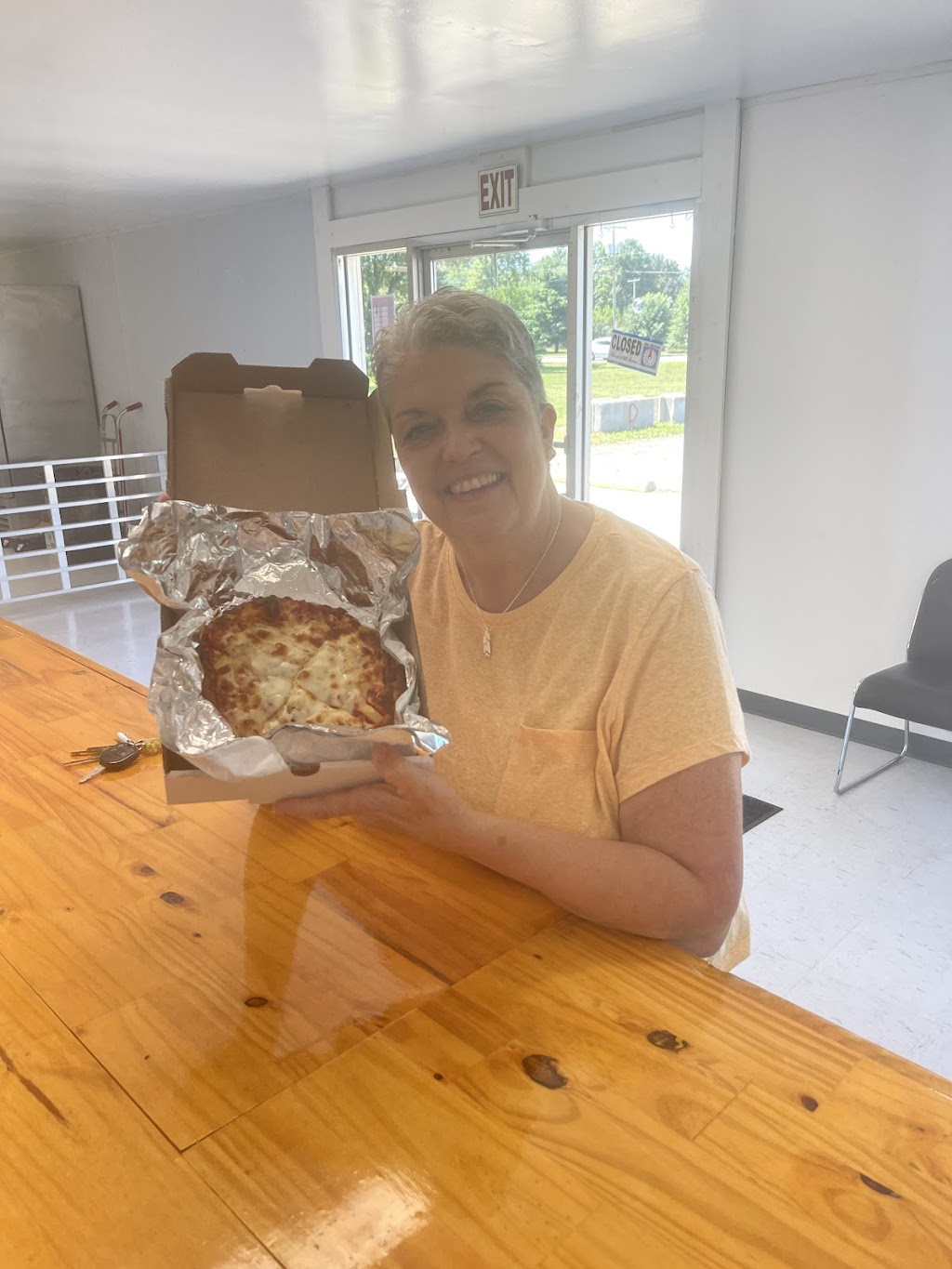 Freshieez | restaurant | 24968 Co Rd 6, Elkhart, IN 46514, USA | 5742669777 OR +1 574-266-9777