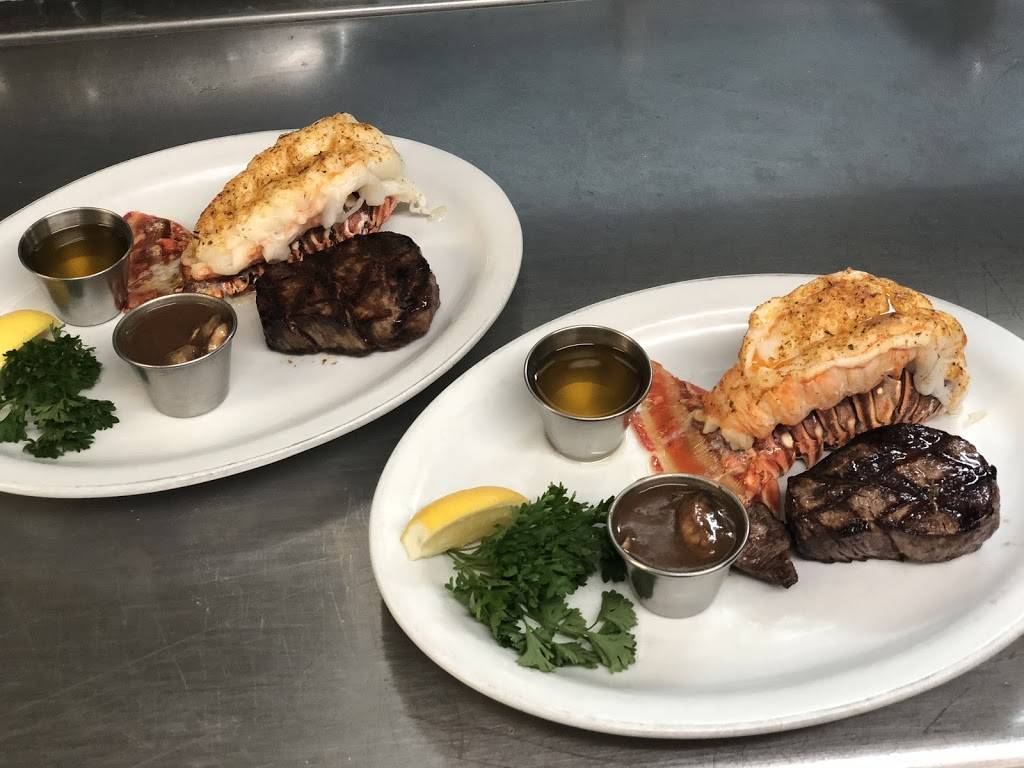 Coach & Four | restaurant | 5206 Williamson Rd, Roanoke, VA 24012, USA | 5403624220 OR +1 540-362-4220