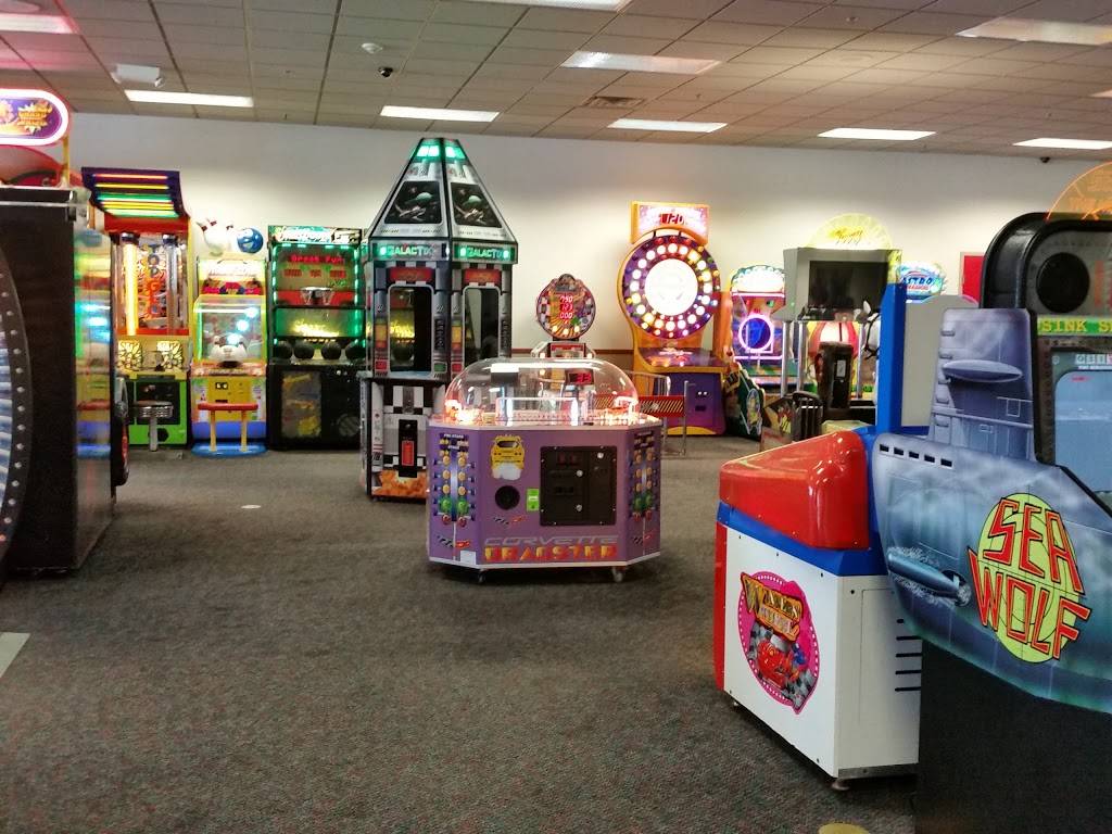 Chuck E. Cheeses | restaurant | 700 N Milwaukee Ave, Vernon Hills, IL 60061, USA | 8473279122 OR +1 847-327-9122