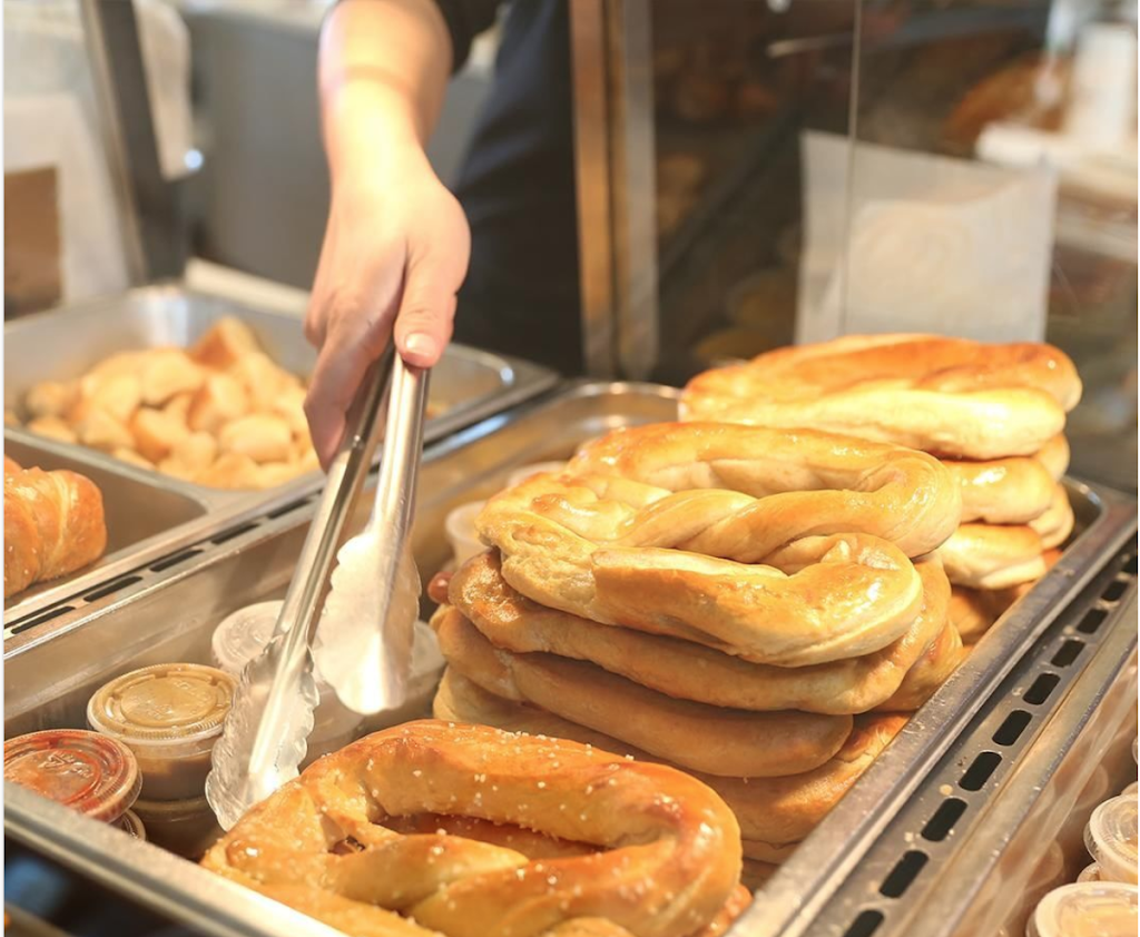 Pretzelmaker | restaurant | HAYWOOD MALL, 700 Haywood Rd, Greenville, SC 29607, USA | 8642882888 OR +1 864-288-2888