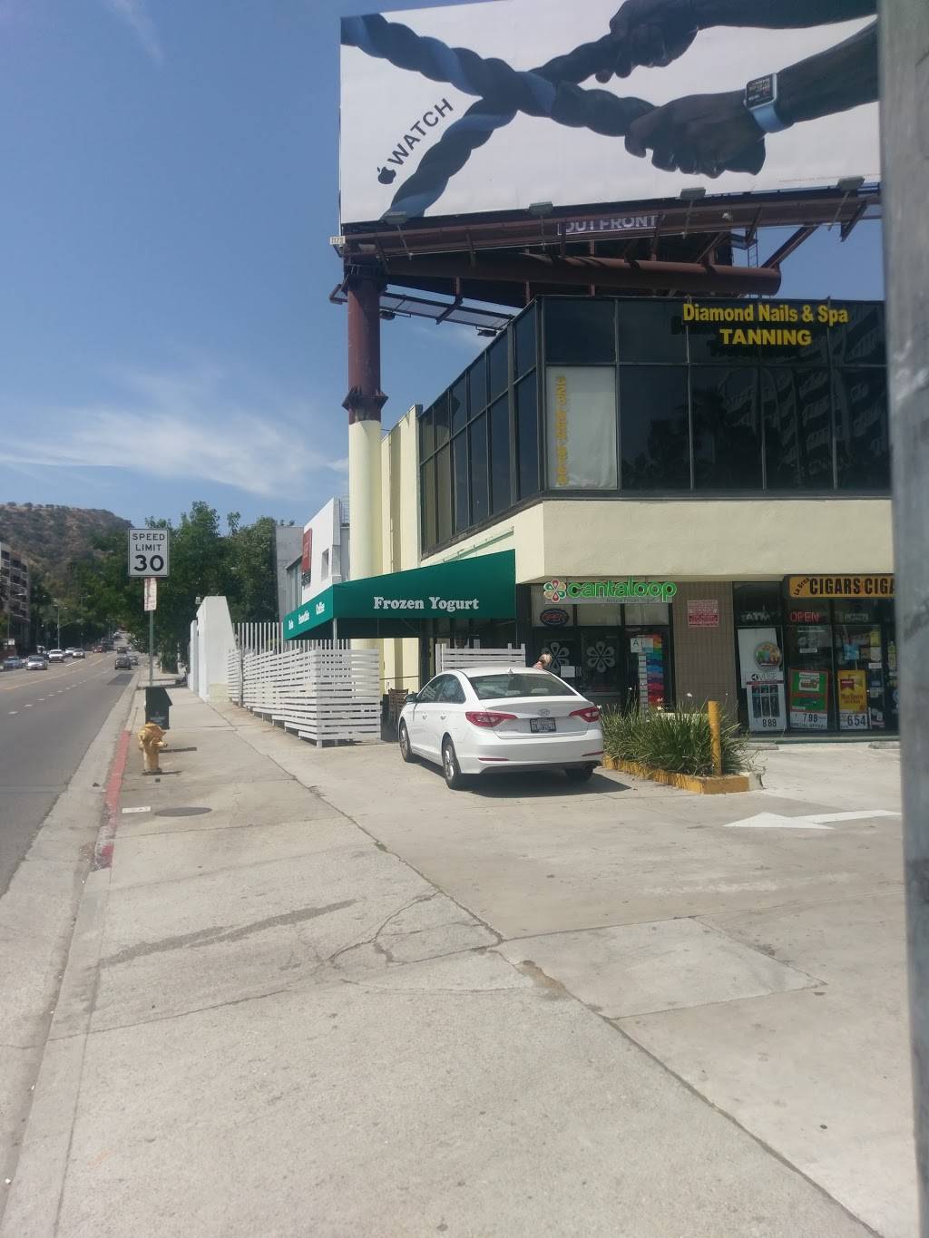 Cantaloop Deserts. & Snacks | cafe | 7095 Hollywood Blvd #106, Los Angeles, CA 90028, USA | 3238740886 OR +1 323-874-0886