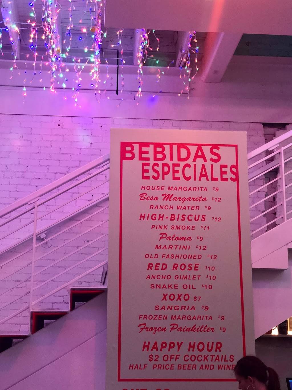 Queso Beso | restaurant | 1525 Main St, Dallas, TX 75201, USA | 2149227510 OR +1 214-922-7510