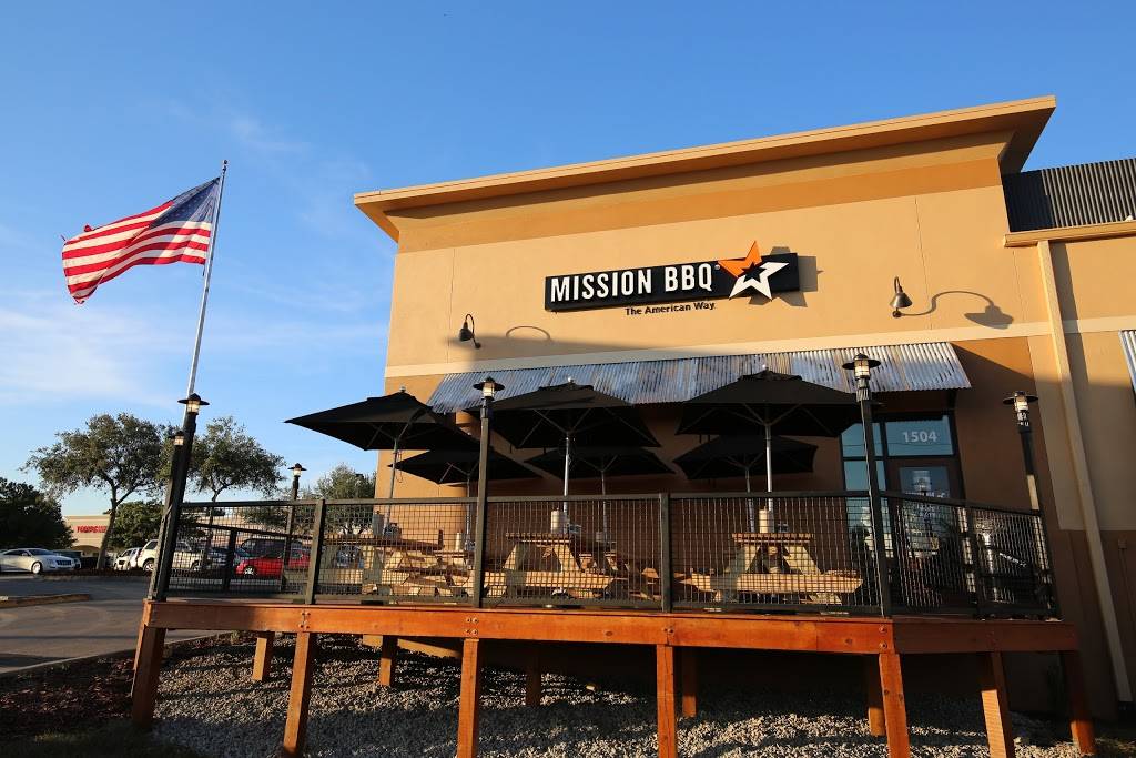 MISSION BBQ | restaurant | 1504 W Brandon Blvd, Brandon, FL 33511, USA | 8138309618 OR +1 813-830-9618