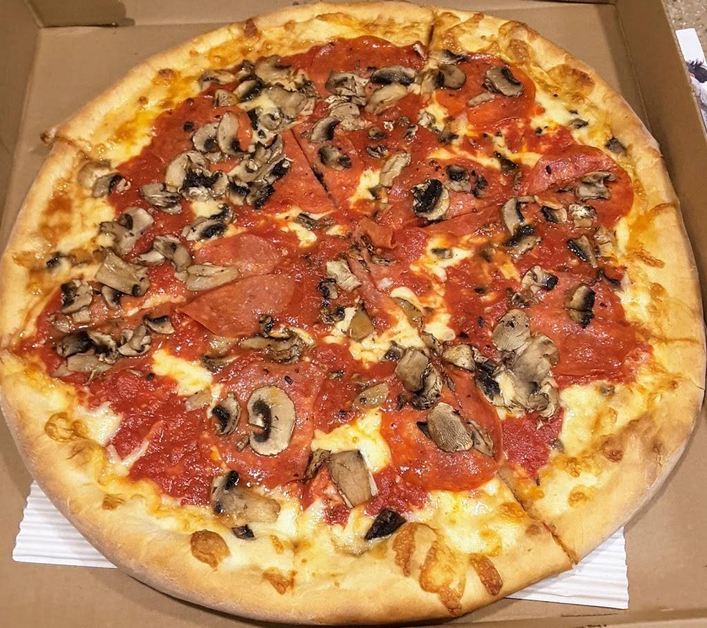 Vic & Deans Pizzeria Grill | restaurant | 409 W Wayne Ave, Wayne, PA 19087, USA | 6102250025 OR +1 610-225-0025