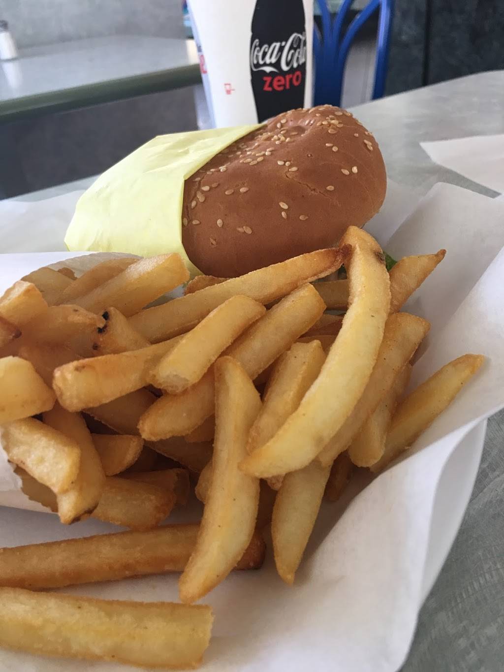 Toms #1 World Famous Chiliburgers | restaurant | 1280 Alabama St, Redlands, CA 92374, USA | 9093079742 OR +1 909-307-9742