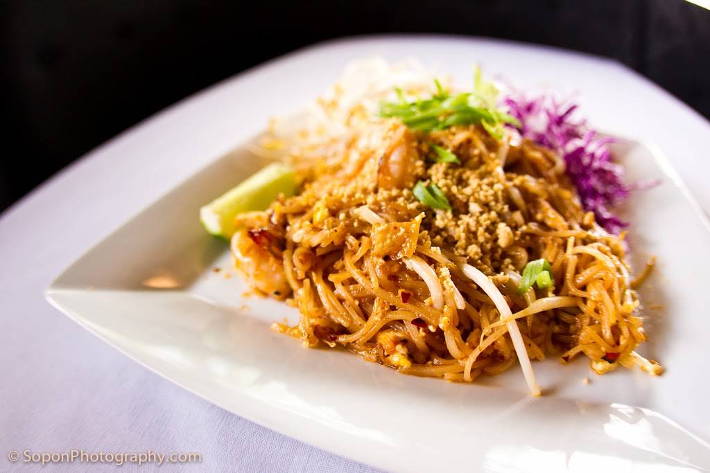 Bai Tong Restaurant | restaurant | 16876 Southcenter Pkwy, Tukwila, WA 98188, USA | 2065753366 OR +1 206-575-3366