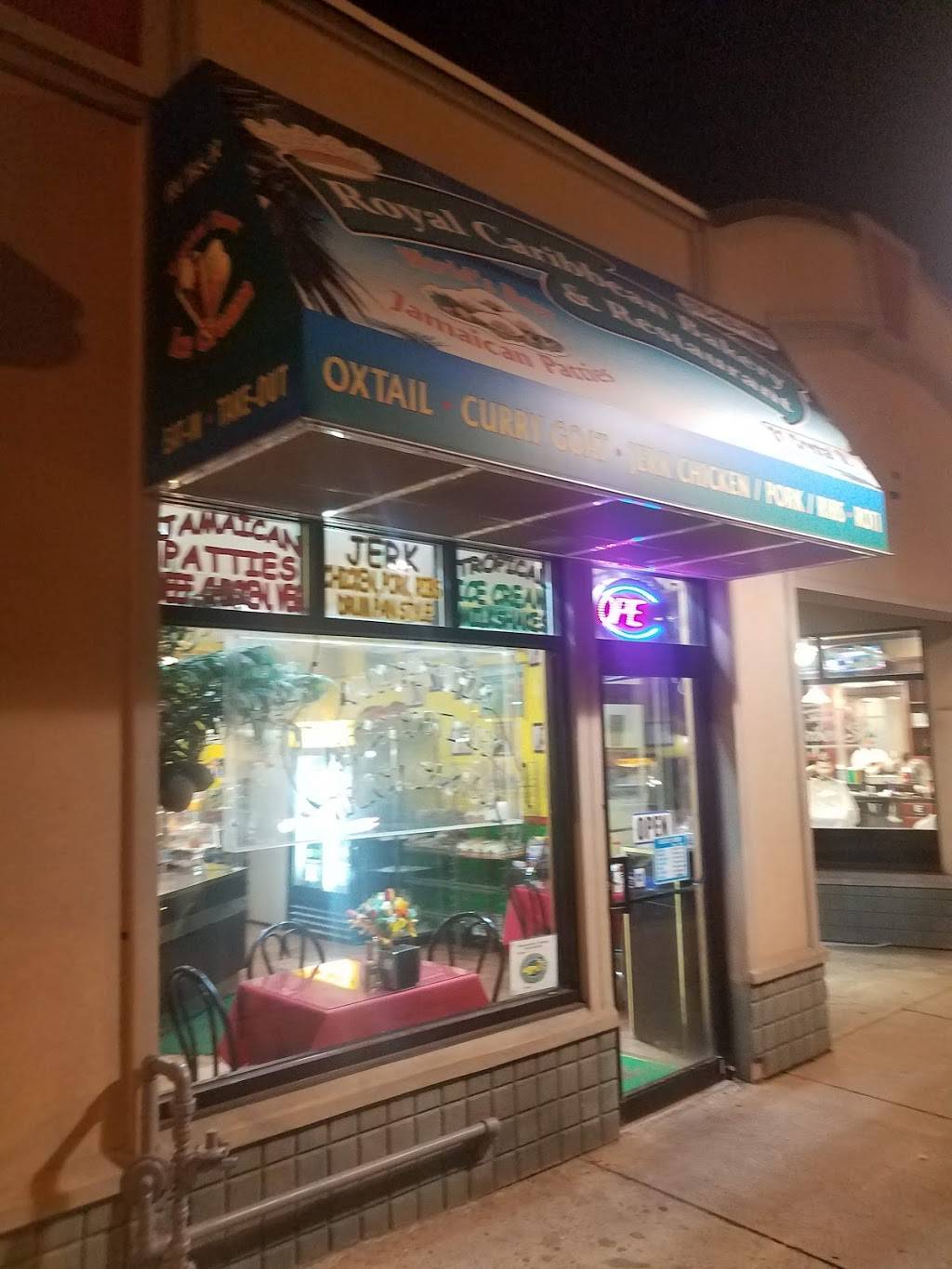 Royal Caribbean - Island Delight | restaurant | 31 Crystal St, East Stroudsburg, PA 18301, USA | 5704241903 OR +1 570-424-1903