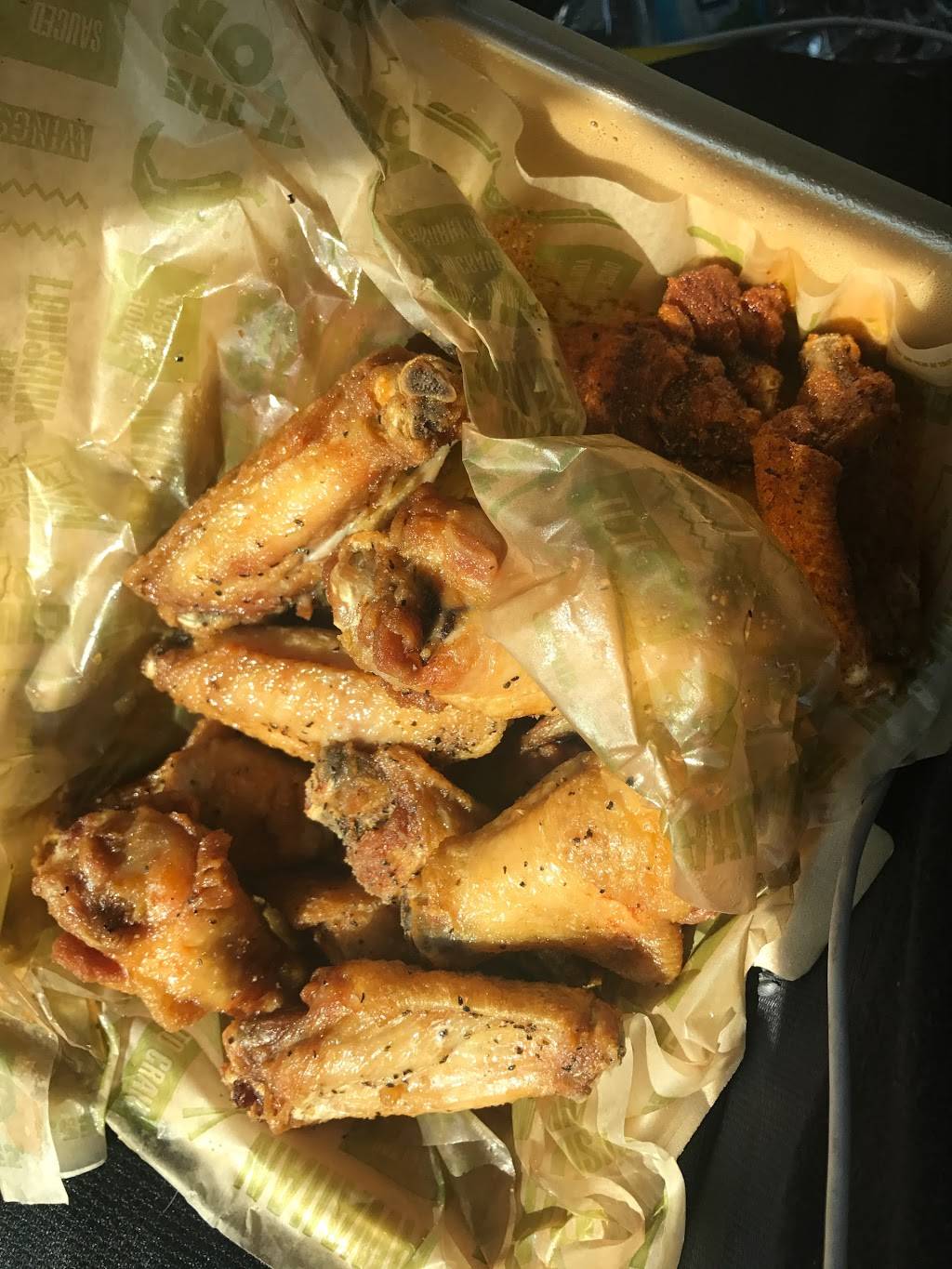 Wingstop | restaurant | 1808 N Lewis Ave, Waukegan, IL 60085, USA | 8473609464 OR +1 847-360-9464