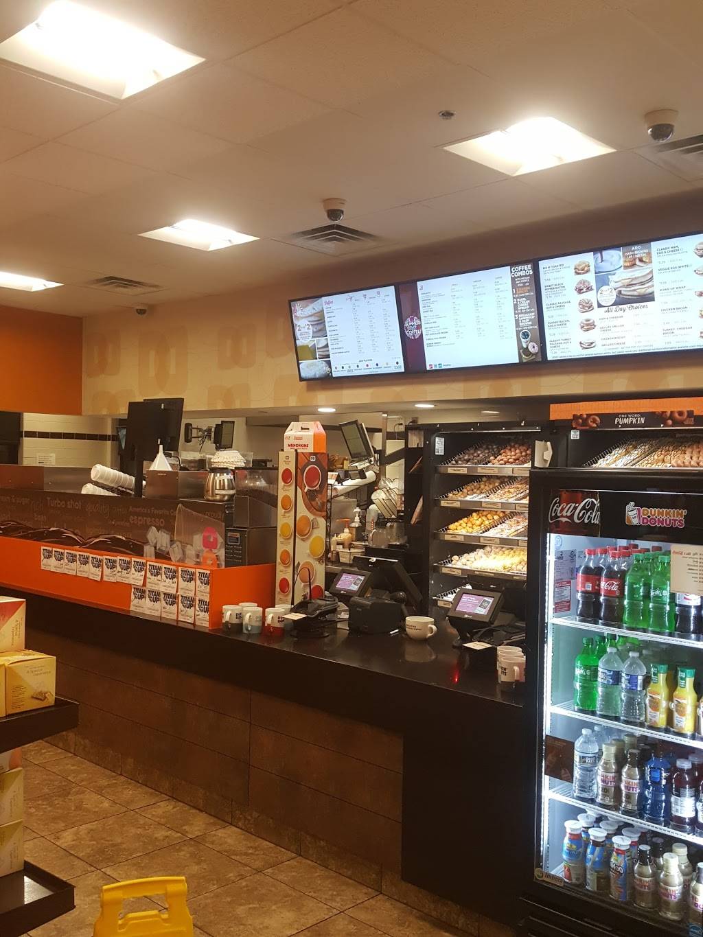 Dunkin | bakery | 4829 N Broadway, Knoxville, TN 37918, USA | 8654442962 OR +1 865-444-2962