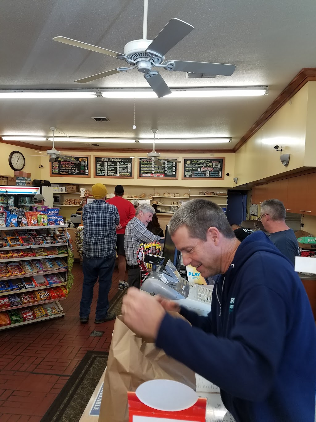 Garden Liquors & Deli | restaurant | 1815 Soquel Dr, Santa Cruz, CA 95065, USA | 8314759191 OR +1 831-475-9191