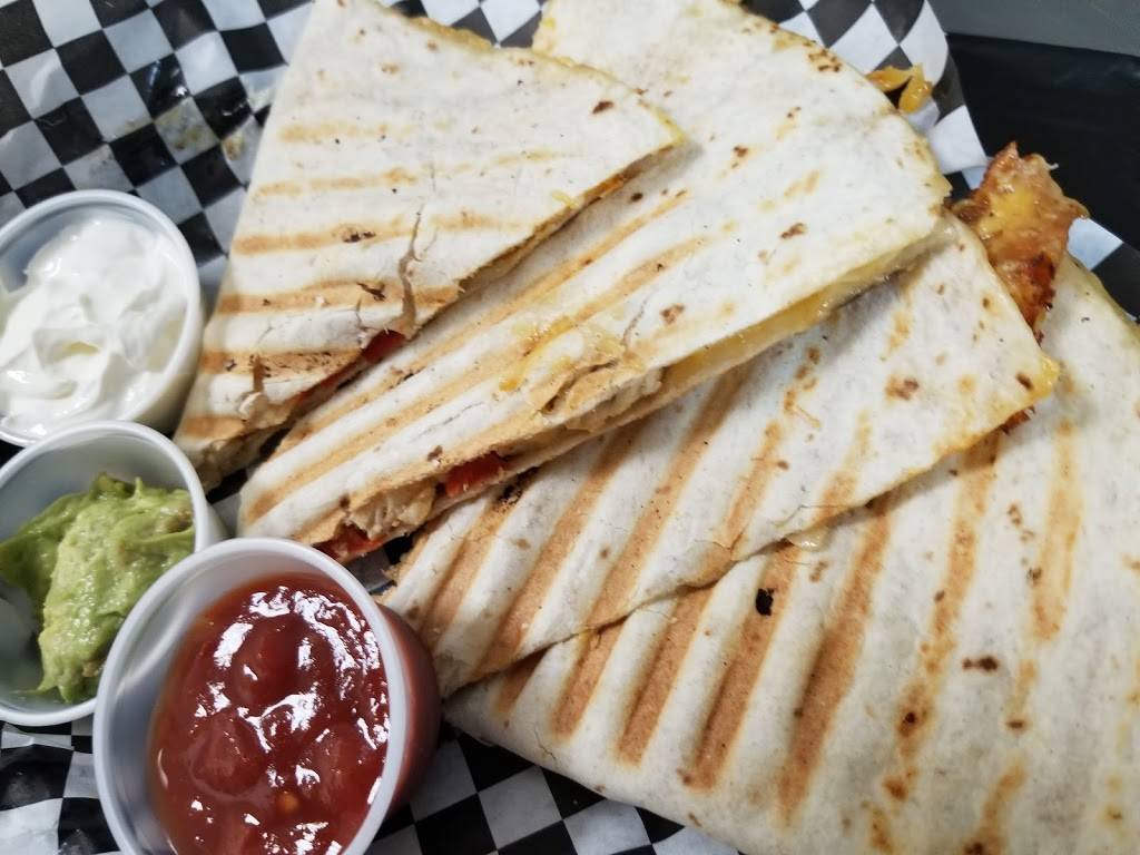 Erwins Philly Cheese Steak | restaurant | 4030 Hoyt Ave, Everett, WA 98201, USA | 4252524444 OR +1 425-252-4444