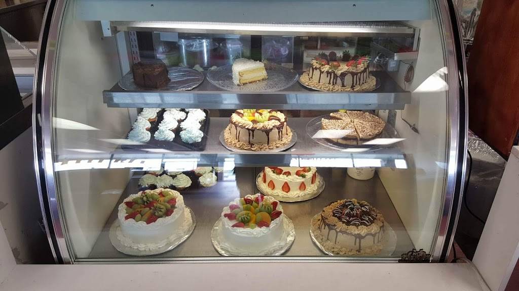 Chamangos Pastelerias | restaurant | 6250 West 38th Street, Indianapolis, IN 46254, USA | 3173721750 OR +1 317-372-1750