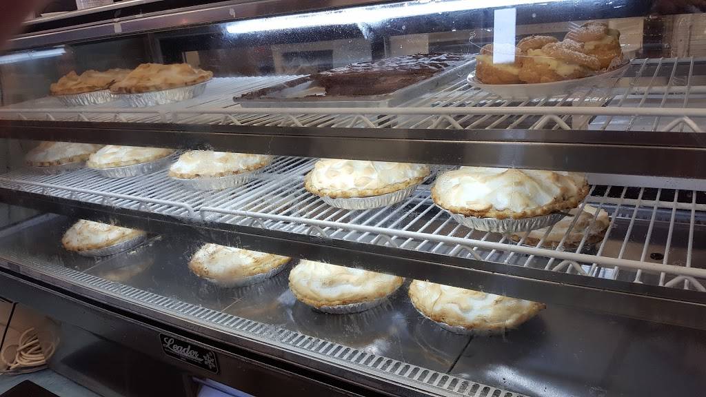 Kates Kitchen | restaurant | 26558 W Huron River Dr, Flat Rock, MI 48134, USA | 7347823909 OR +1 734-782-3909