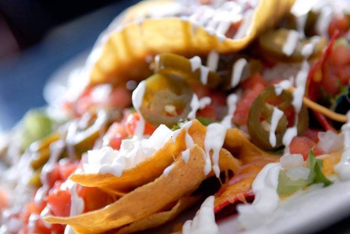 TBonz Gill & Grill | restaurant | 1668 Old Towne Rd, Charleston, SC 29407, USA | 8435562478 OR +1 843-556-2478