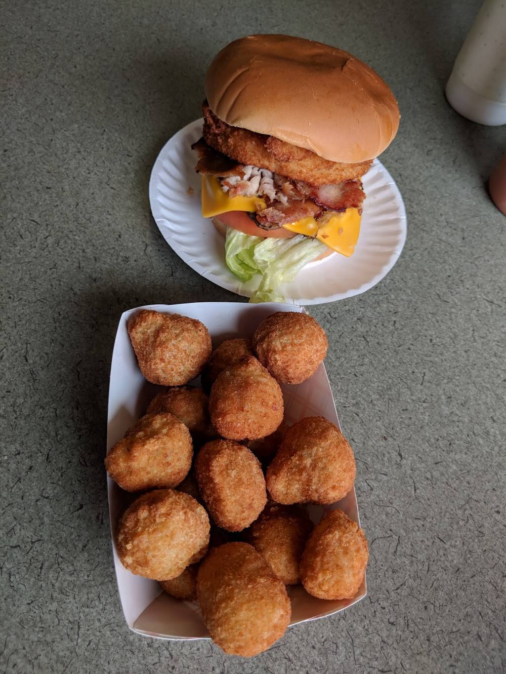 Dixie Barbecue | restaurant | 205 W Broad St, Jonesboro, IL 62952, USA | 6188336437 OR +1 618-833-6437