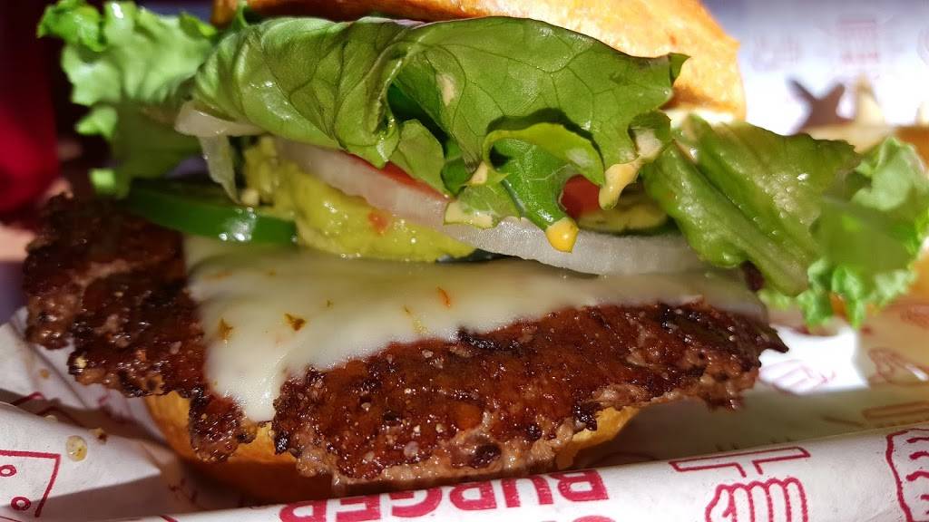 Smashburger | restaurant | 2010 E Elliot Rd Suite 909, Tempe, AZ 85283, USA | 4804203635 OR +1 480-420-3635