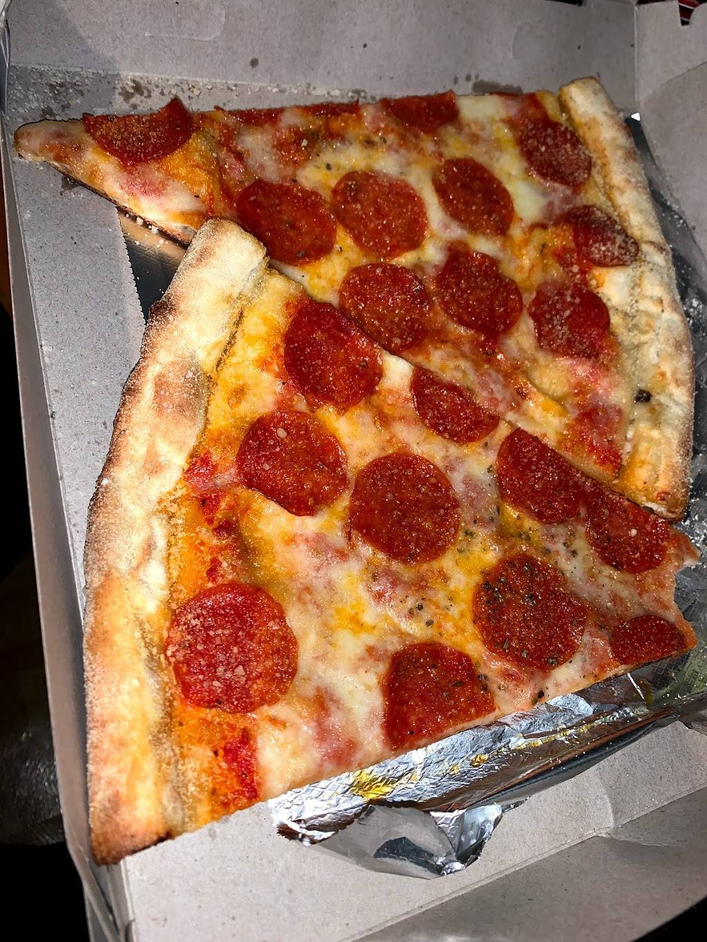 Broadway Slice | restaurant | 3932 Broadway, New York, NY 10032, USA | 6468132214 OR +1 646-813-2214