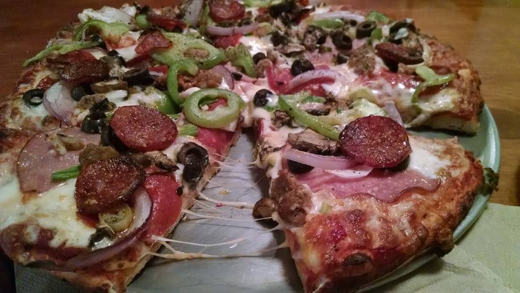 Bear Mountain Pizza | restaurant | 31074 E Kings Canyon Rd, Squaw Valley, CA 93675, USA | 5593329696 OR +1 559-332-9696