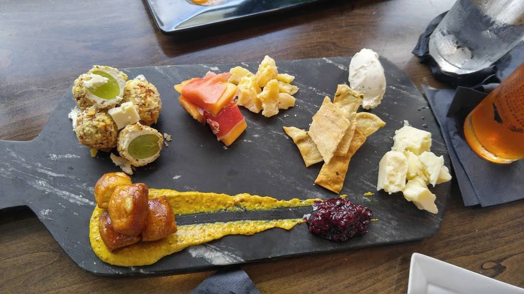 1618 Seafood Grille | restaurant | 1618 W Friendly Ave, Greensboro, NC 27403, USA | 3362350898 OR +1 336-235-0898