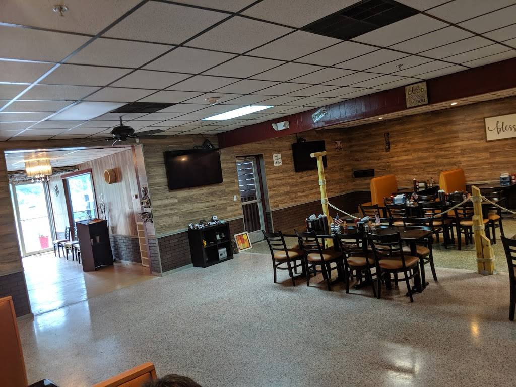 Smooves Grill | restaurant | 2150 Fort Campbell Blvd, Clarksville, TN 37042, USA | 9318028100 OR +1 931-802-8100