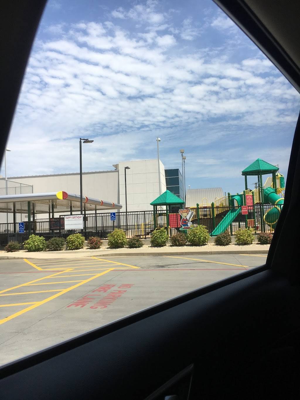 Sonic Drive-In | restaurant | 2935 E Sunshine St, Springfield, MO 65804, USA | 4178818999 OR +1 417-881-8999