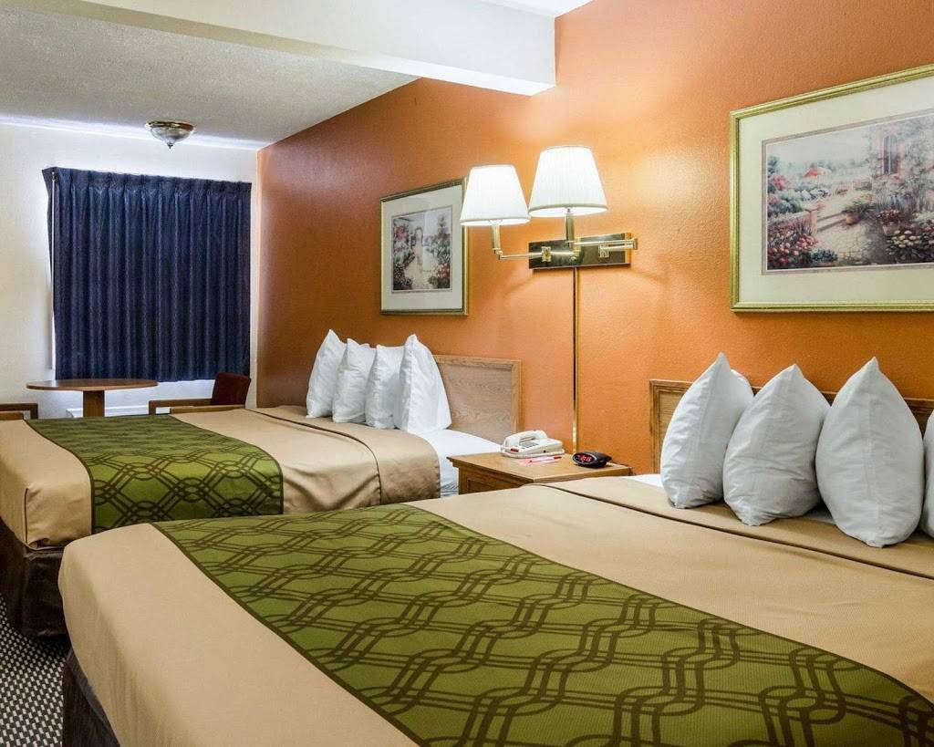 Econo Lodge University | restaurant | 2525 W 6th St, Lawrence, KS 66049, USA | 7858418410 OR +1 785-841-8410