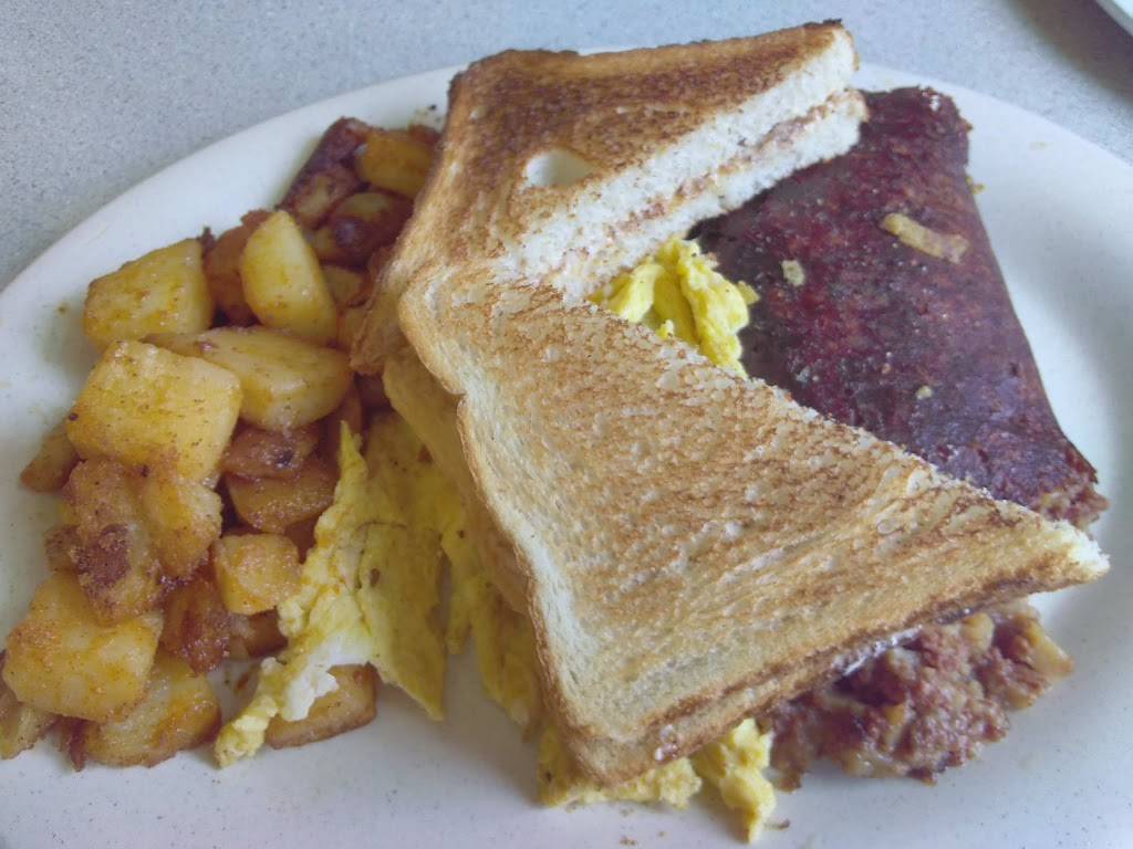 Everybodys Favorite Family Restaurant | restaurant | 1370 Mendon Road, Cumberland, RI 02864, USA | 4013335035 OR +1 401-333-5035