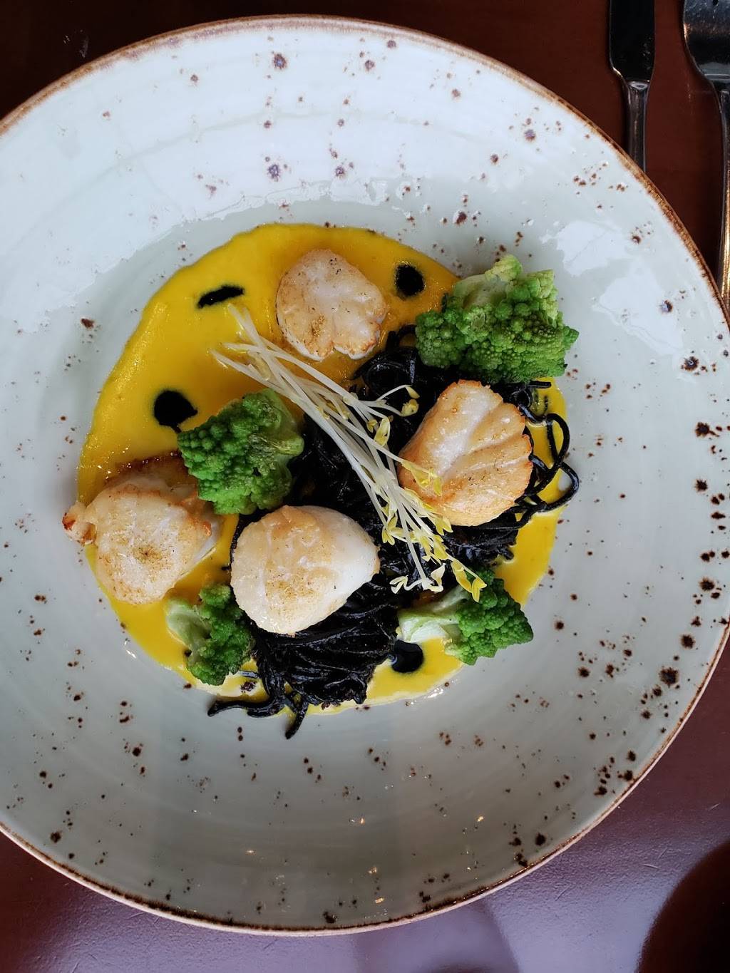 Hemisphere Restaurant | restaurant | 9300 Jeff Fuqua Blvd, Orlando, FL 32827, USA | 4078251234 OR +1 407-825-1234