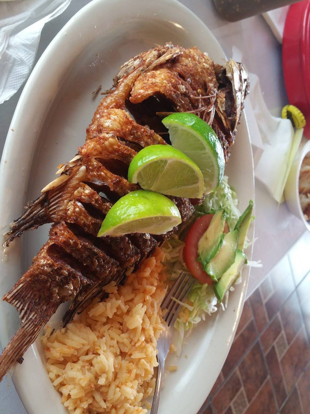 El Molcajete Estilo Jalisco Mexican Restaurant | restaurant | 4404 Walzem Rd, San Antonio, TX 78218, USA | 2106500600 OR +1 210-650-0600