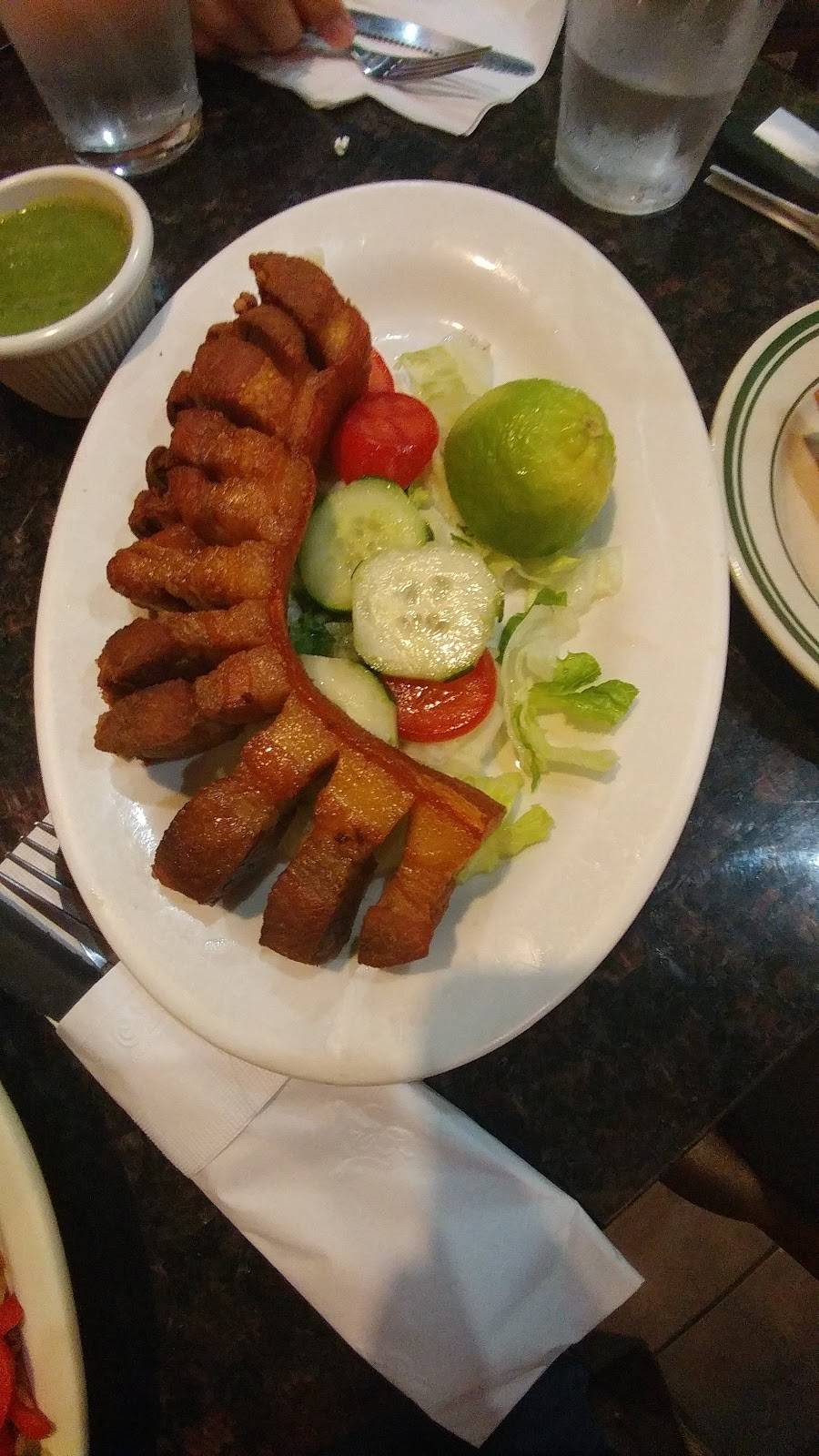 Sandros Latin Food | restaurant | 2703 23rd Ave, Astoria, NY 11105, USA | 7186062323 OR +1 718-606-2323