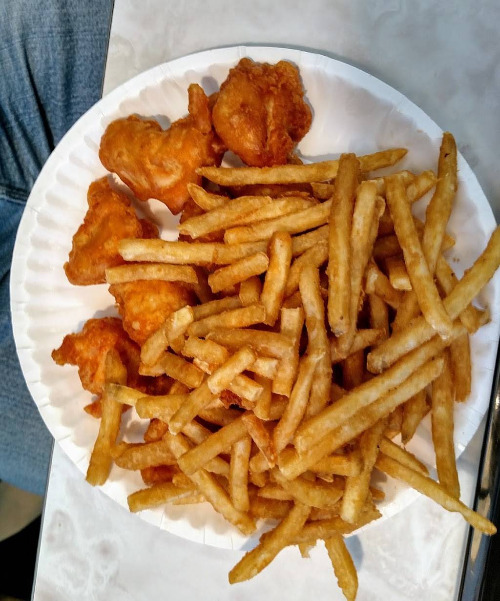 Chicken Shack Westland | meal takeaway | 34850 Warren Rd, Westland, MI 48185, USA | 7344214100 OR +1 734-421-4100