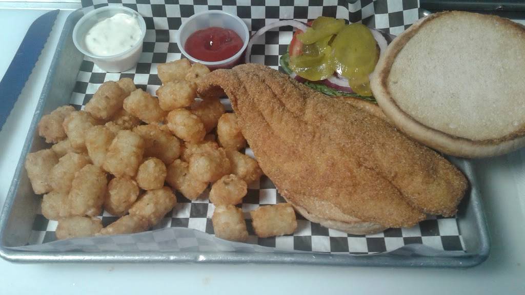 Peppermill Lounge South | night club | 11612 Hickman Mills Dr, Kansas City, MO 64134, USA | 8167639670 OR +1 816-763-9670