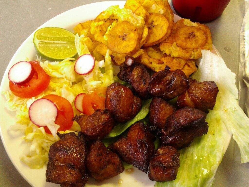 Pupuseria centroamericana | restaurant | 2504 W Doctor M.L.K. Jr Blvd, Tampa, FL 33607, USA | 8138741248 OR +1 813-874-1248