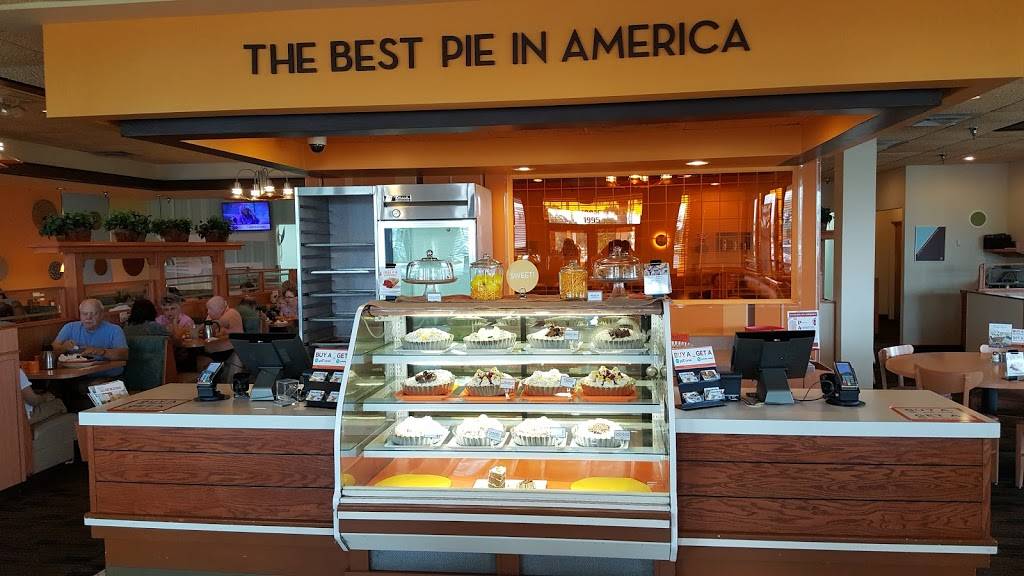 Village Inn | bakery | 1995 W Lumsden Rd, Brandon, FL 33511, USA | 8136577382 OR +1 813-657-7382