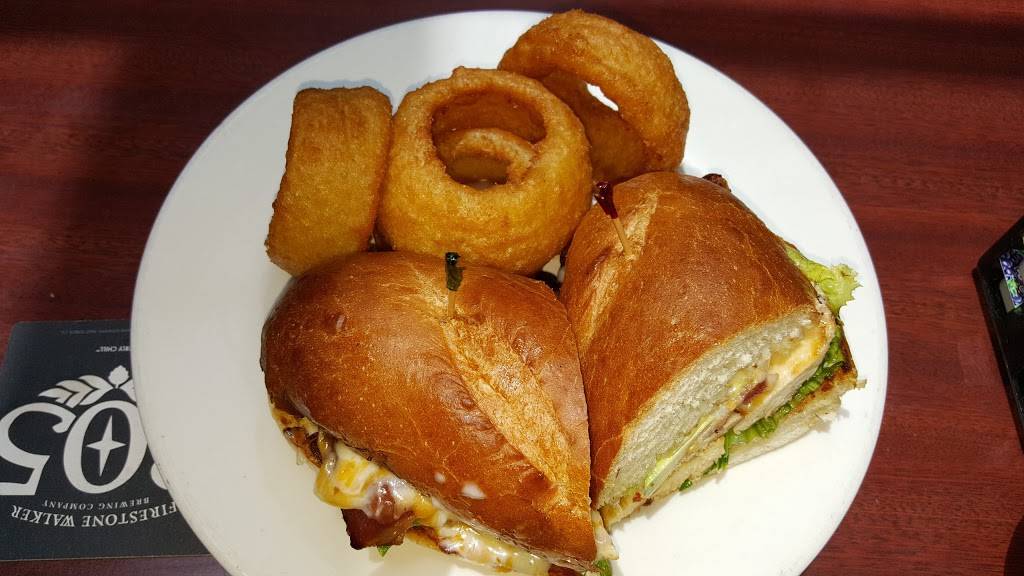 High Sierra Grill and Bar | restaurant | 521 Firestone Rd, Goleta, CA 93117, USA | 8058457030 OR +1 805-845-7030