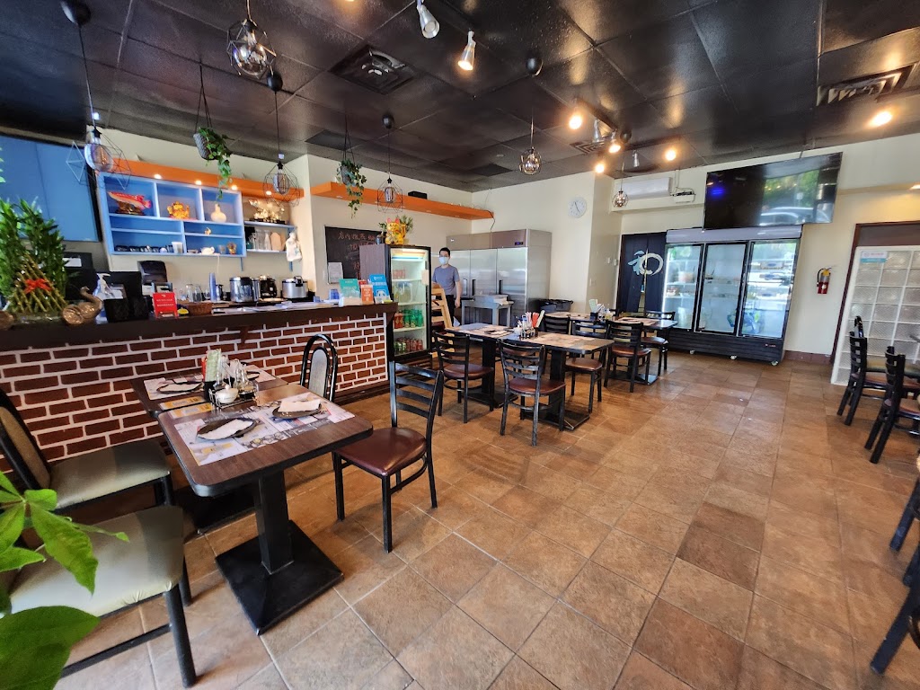 Xin Wang Food Inc 海南鸡遇上土豆粉 | meal takeaway | 810 N Nogales St, Walnut, CA 91789, USA | 6266677748 OR +1 626-667-7748