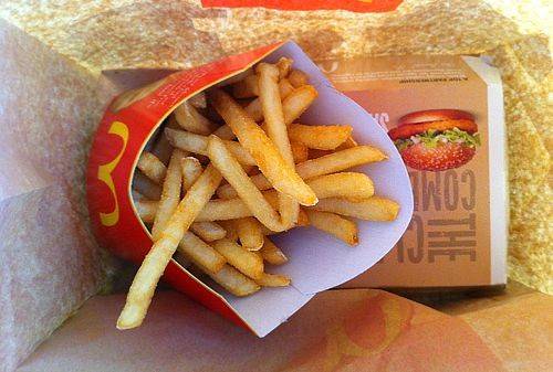 McDonalds | cafe | 1322 E F St, Oakdale, CA 95361, USA | 2098477788 OR +1 209-847-7788