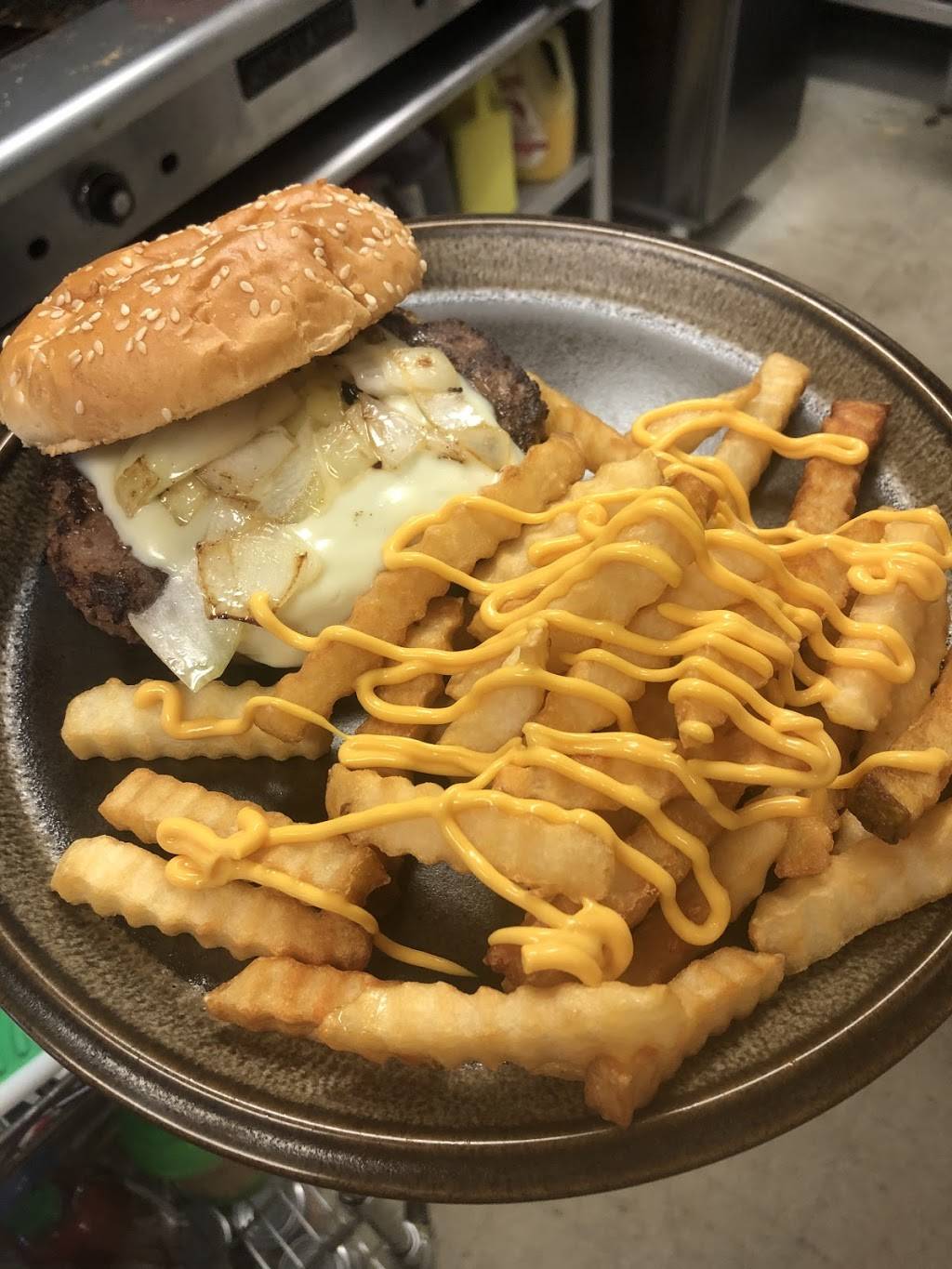 Summer Street Cafe | restaurant | 10 Summer St, Bridgewater, MA 02324, USA | 5088074916 OR +1 508-807-4916