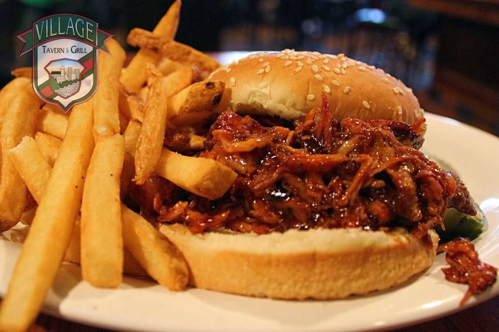 Village Tavern & Grill | restaurant | 901 W Wise Rd, Schaumburg, IL 60193, USA | 8478918866 OR +1 847-891-8866