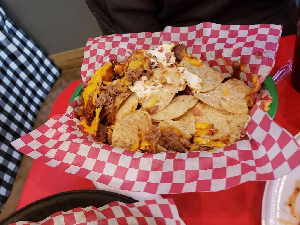 Foxs BBQ | restaurant | 521 Heritage Pointe Dr B, Clarksville, TN 37042, USA | 9318962678 OR +1 931-896-2678