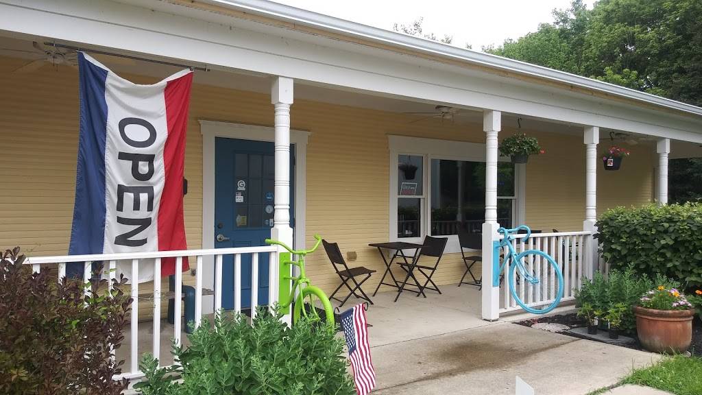 The Corwin Peddler | restaurant | 69 Maple St, Waynesville, OH 45068, USA | 5138970025 OR +1 513-897-0025