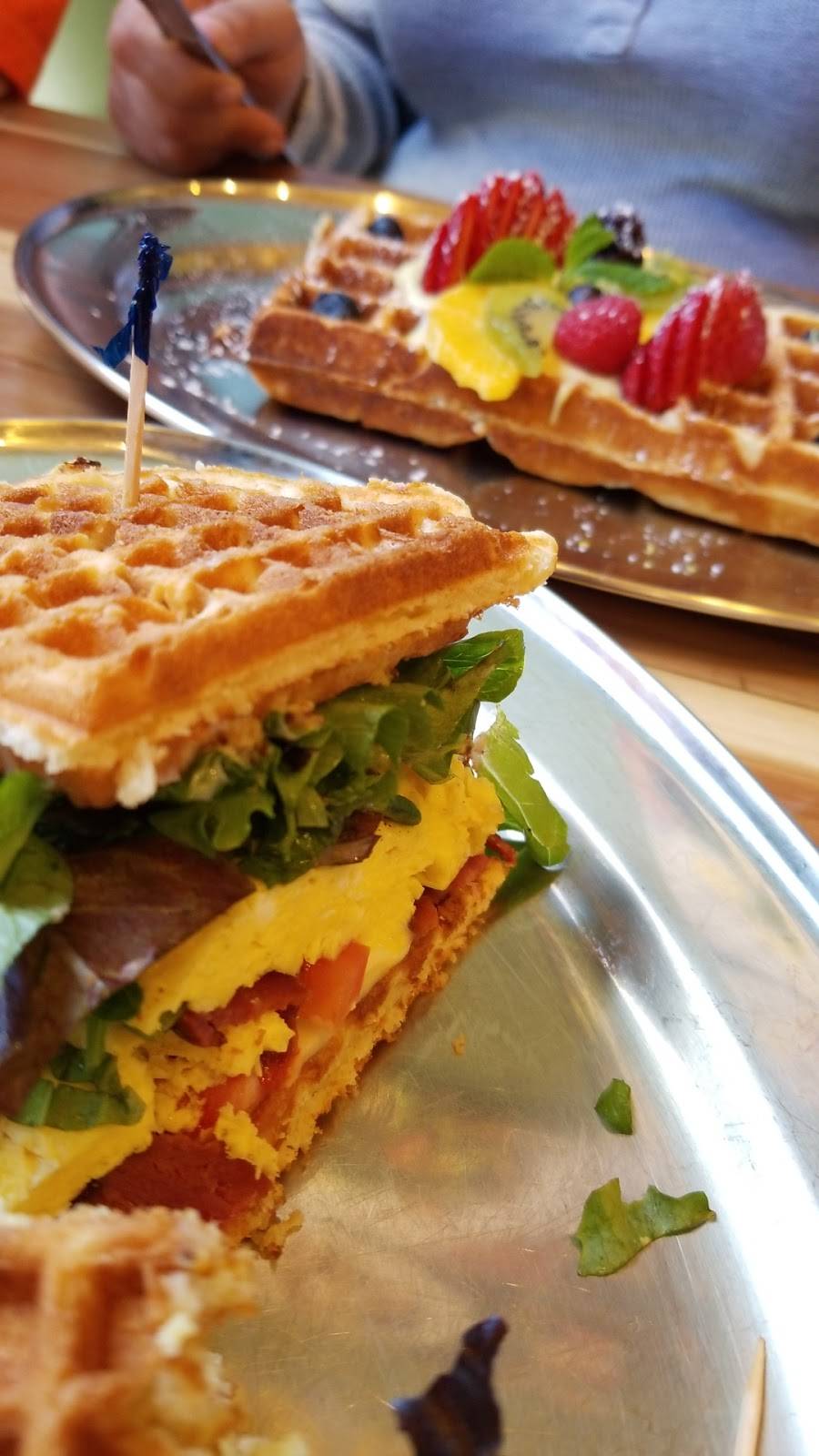 Belgium Waffle Haus | cafe | 18100 Chatsworth St E, Granada Hills, CA 91344, USA | 8183688400 OR +1 818-368-8400